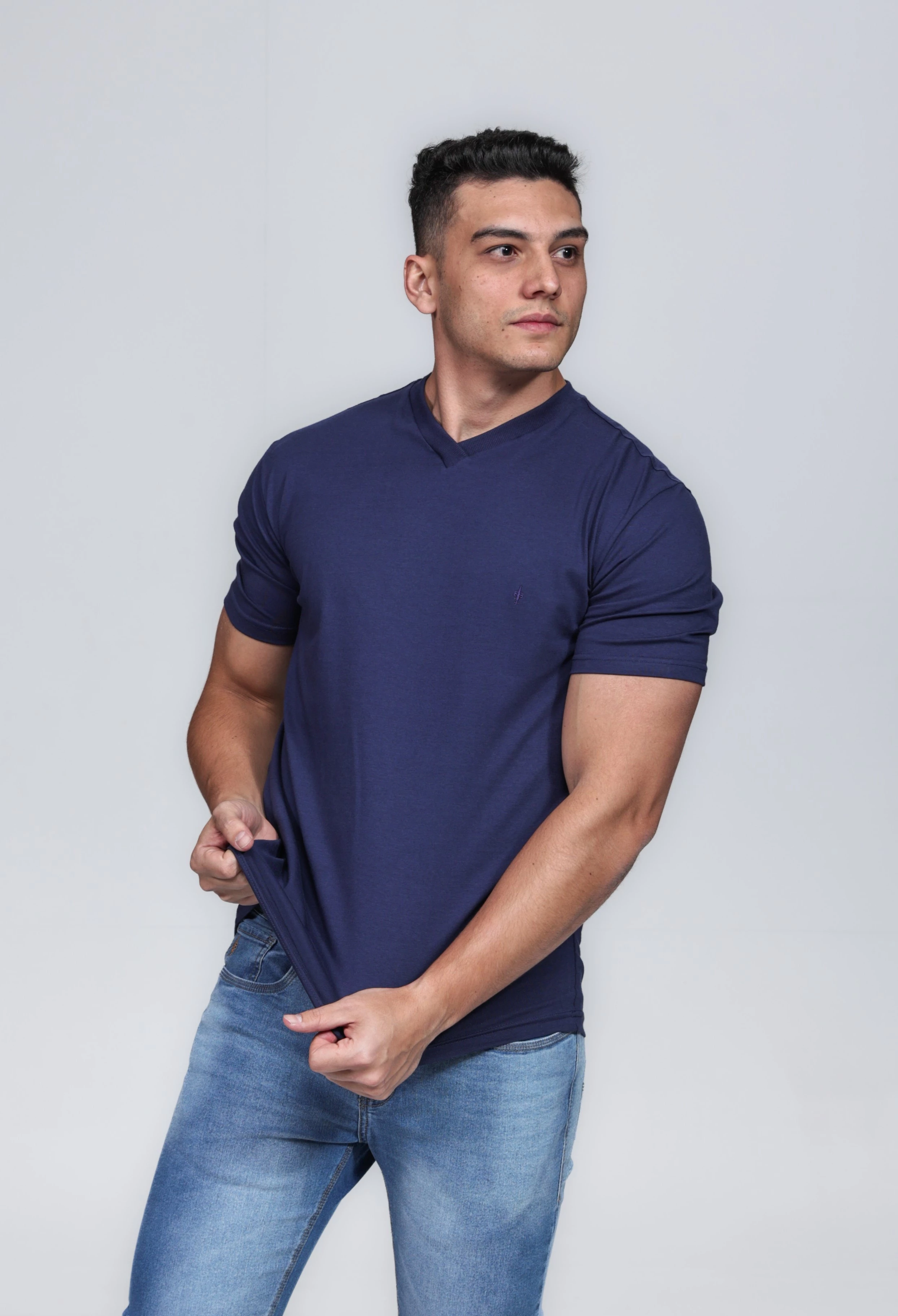 CAMISETA MASCULINA GOLA V 100% ALGODÃO AZUL MARINHO CONFORT