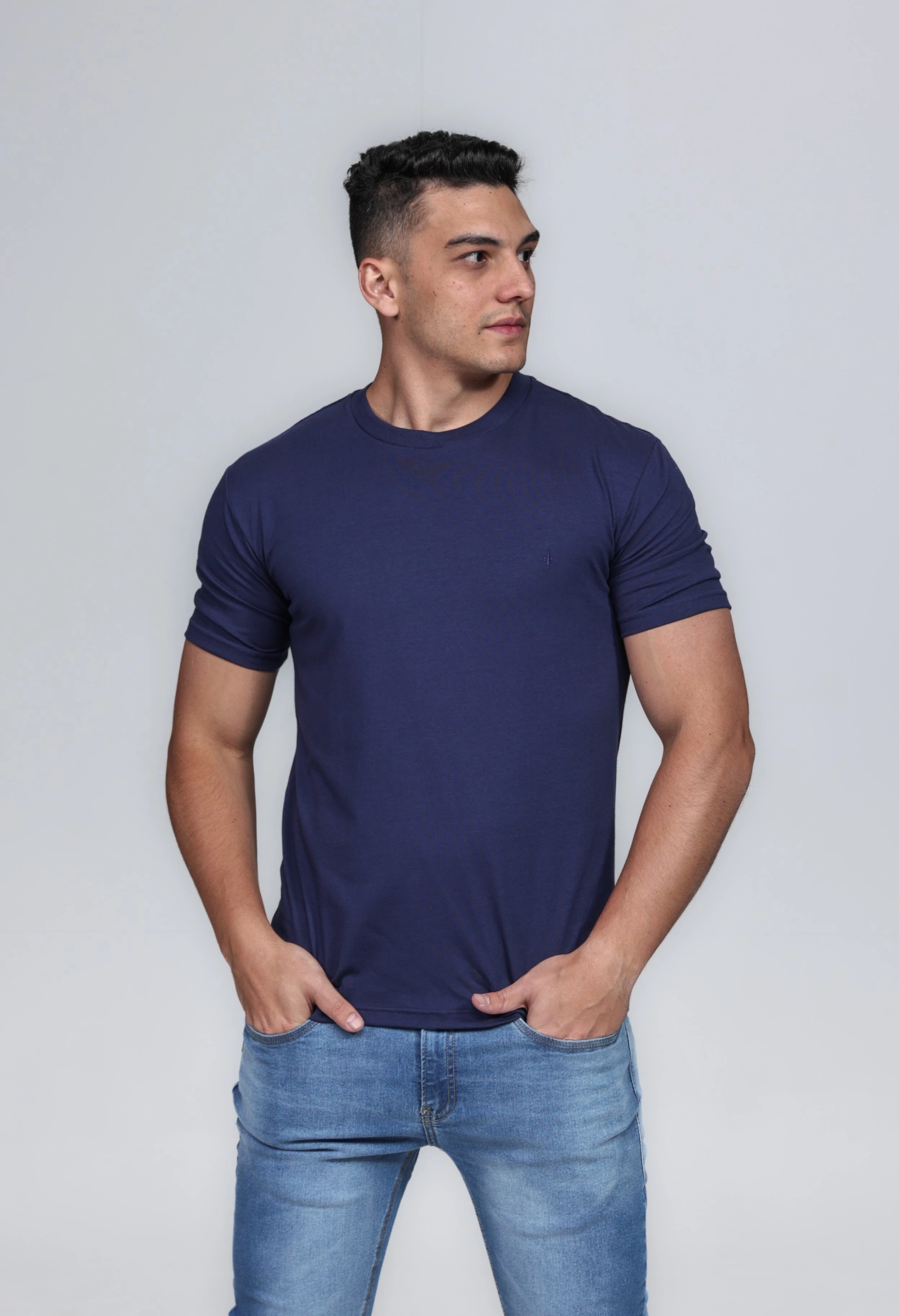 CAMISETA MASCULINA GOLA CARECA 100% ALGODÃO AZUL MARINHO CONFORT