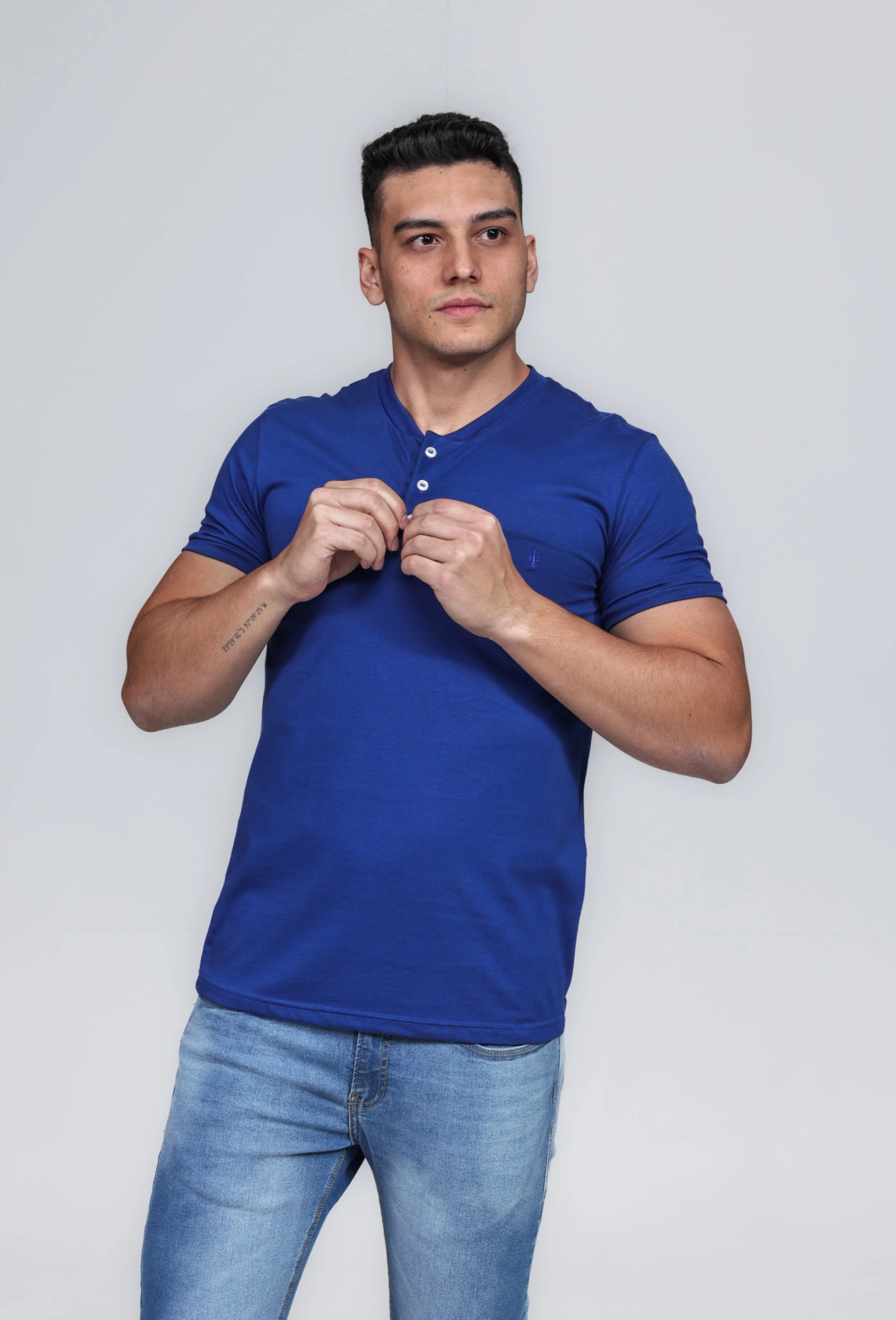 CAMISETA MASCULINA GOLA PORTUGUESA ALGODÃO PIMA AZUL ROYAL